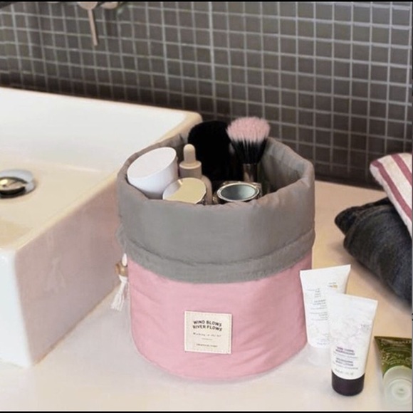 Other - ❌SOLD❌Makeup travel bag