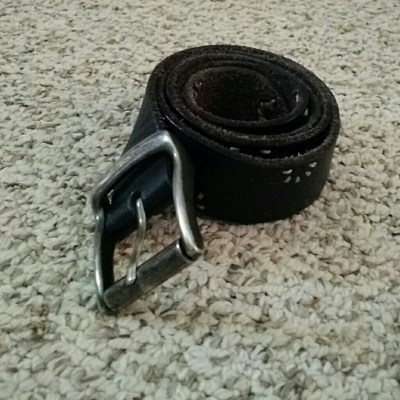 American Eagle leather belt