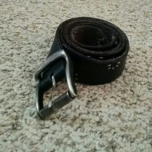 American Eagle leather belt