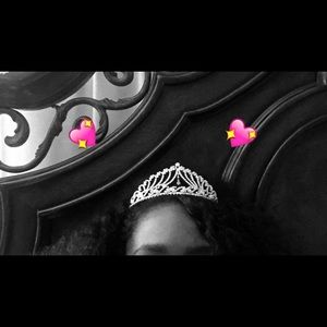 Meet your Posher, Miya