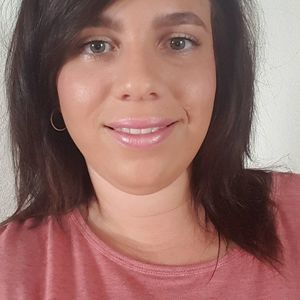 Meet your Posher, Lorraine