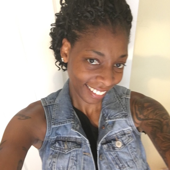 Meet your Posher, Tiffany