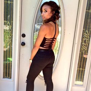 Meet your Posher, Adrianna