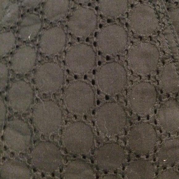 Black crotchet shorts - Picture 3 of 3