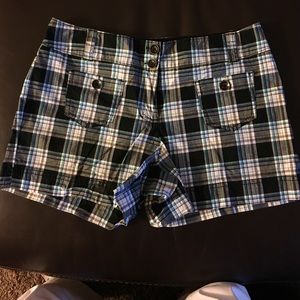Cute Plaid NY&CO shorts