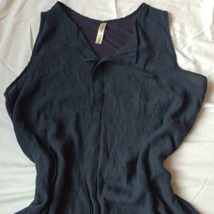 Sleeveless blouse