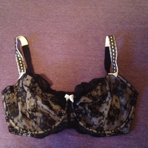 black and white bra lingerie size 34G