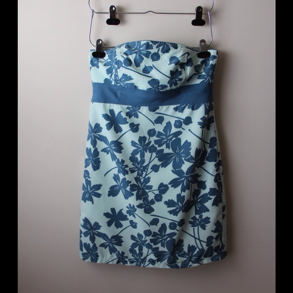 Dresses & Skirts - Reversible Hawaiian print dress
