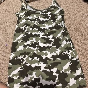 Camo tank