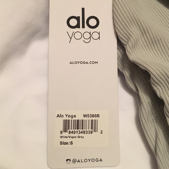 Alo Goddess legging - Picture 2 of 3