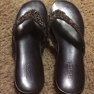 Like new black stone sandals