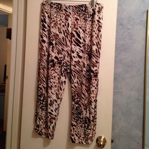 NWT Chico's Capri pant