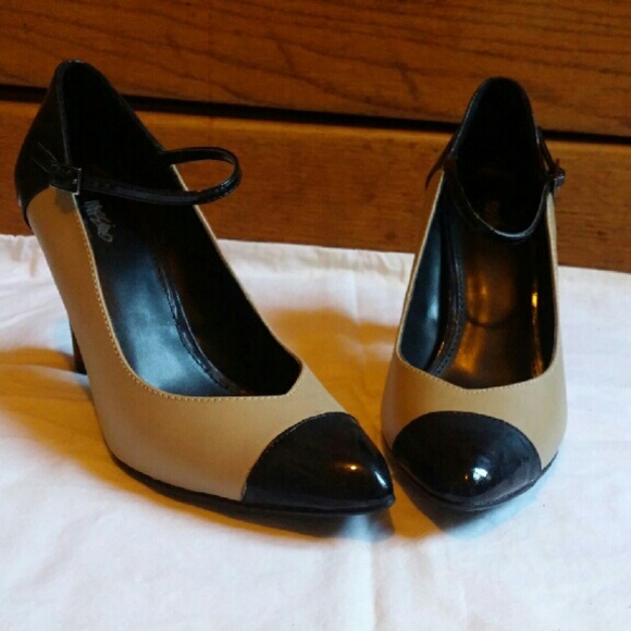 Nude & Black 2 in. Heels