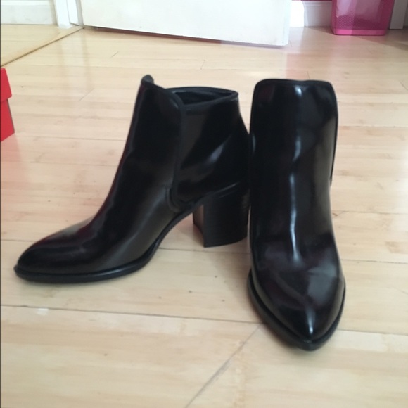 Brand new Zara booties