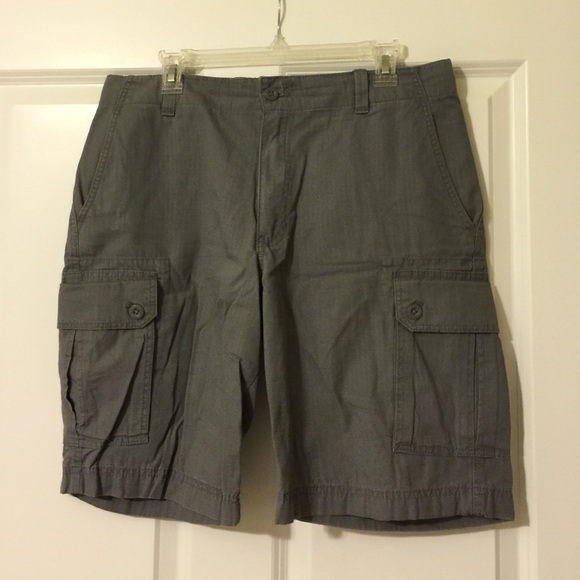 Men's cargo shorts