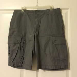 Men's cargo shorts