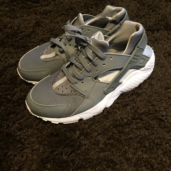 Nike Shoes - $50 TODAY ONLY 😁