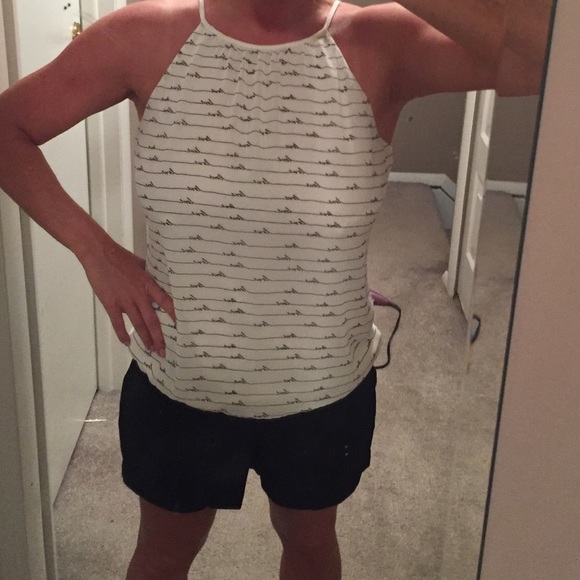 Super cute LOVE script express tank. Size M