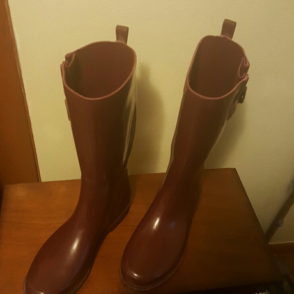 Burgundy rain boots