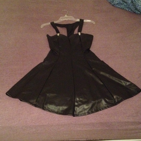 vinyl style sweetheart neckline black skater dress