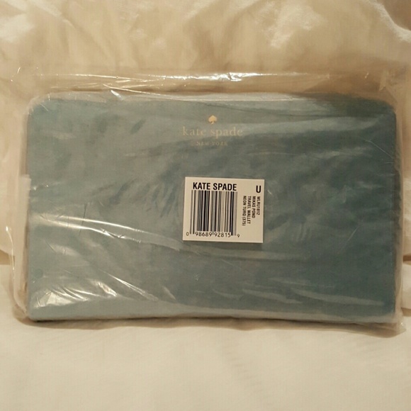 **SOLD**Kate Spade Mikas Pond Travel Wallet - Picture 4 of 4