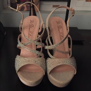 Worn 1 hr - Gold glitter stiletto platform pumps