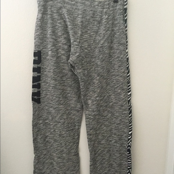 Sweat pants - Picture 2 of 3