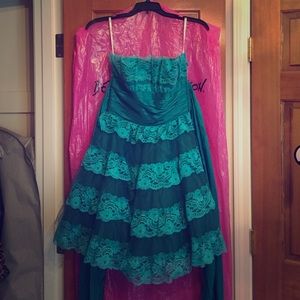 Betsey Johnson evening dress - short