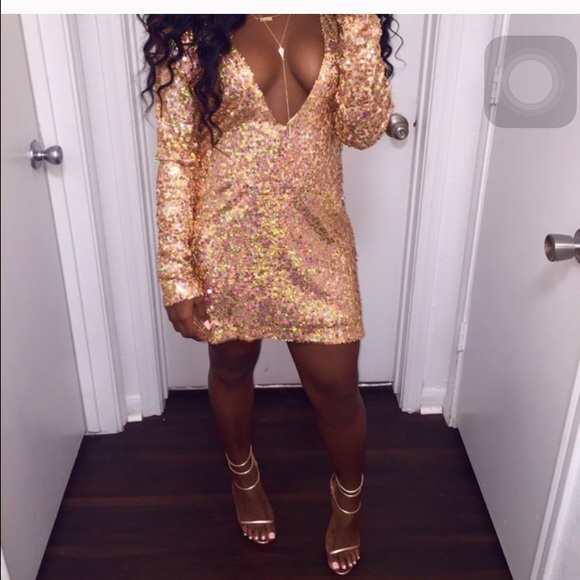 Long Sleeve Deep Plunge Misguided Dress - Picture 1 of 4