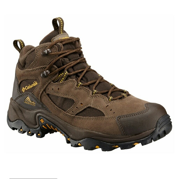 SOLD..Columbia Hiking boots