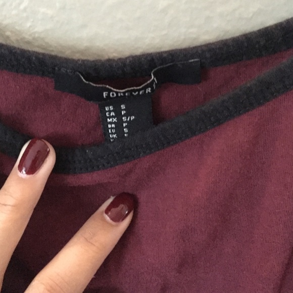 Maroon crop top - Picture 2 of 2