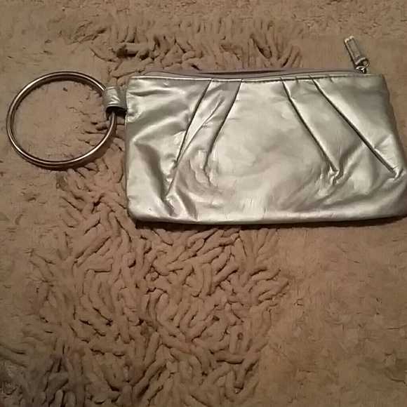 Silver wristlet with ring/bracelet handle