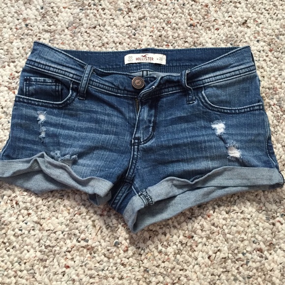 Dark wash Hollister Jean shorts some distressing