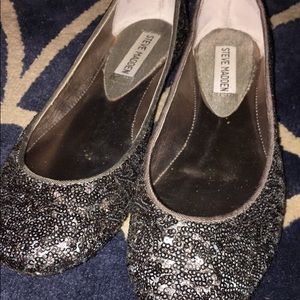 Steve Madden Sliver Sequins Flats