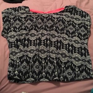 Crop top with a pink bow in the back