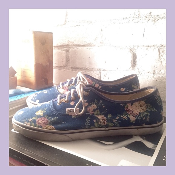 VANS : Authentic Lo Pro Ditsy Floral
