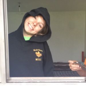 Meet your Posher, Kelly