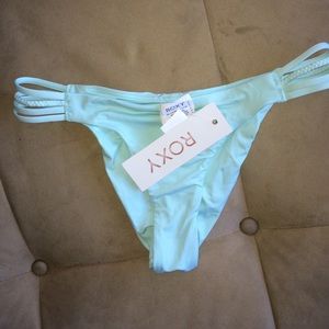 NWT size medium Aqua Roxy braided bikini bottoms