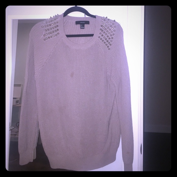 Oversized Beize sweater with studs