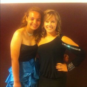 Beautiful one sleeve black dress!