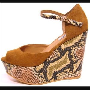 Steve Madden Wedges