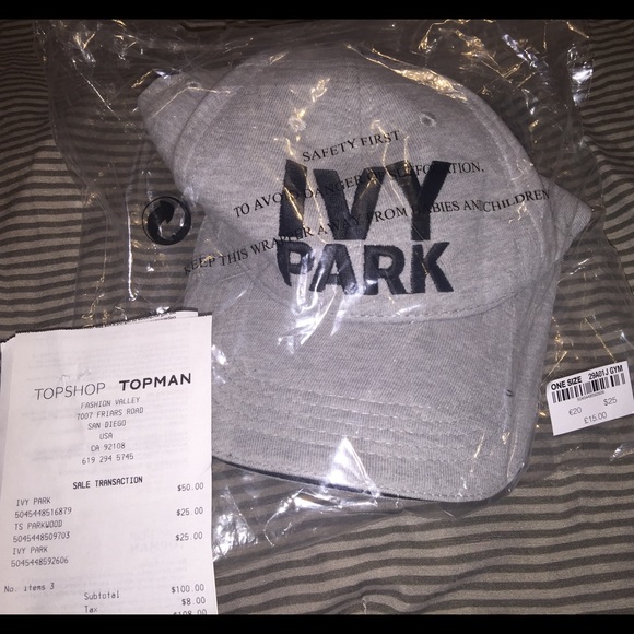 IVY PARK gray cap/hat