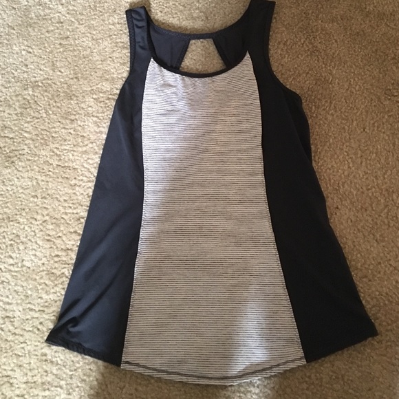 Lululemon tank