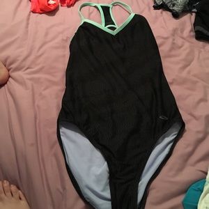 One peice bathing suit