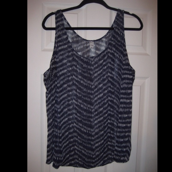 Navy Blue Pattern Tanktop