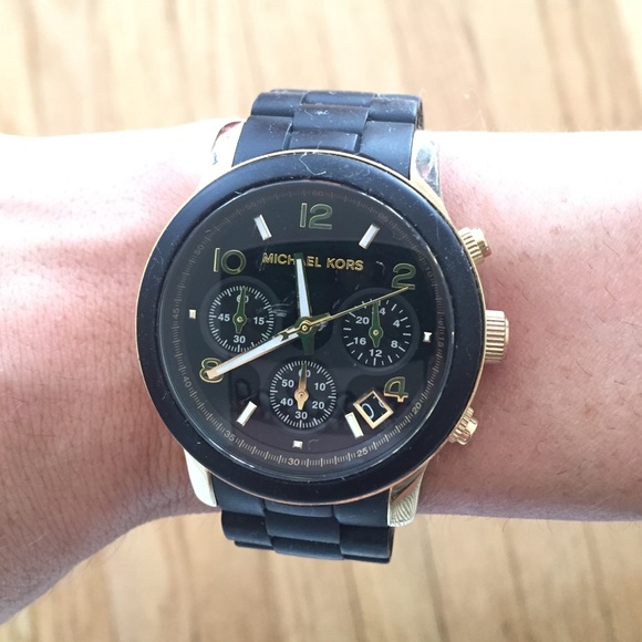 Michael kors watch - Picture 1 of 3