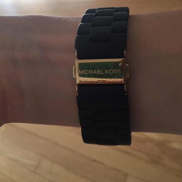 Michael kors watch - Picture 2 of 3