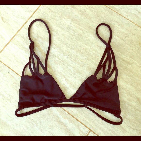 Black Acacia santorini top
