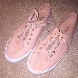 FLASH SALE 🌟 Light pink old navy sneakers