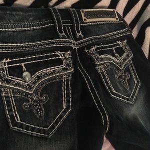 LAST CHANCE WOMENS ROCK REVIVAL JEANS